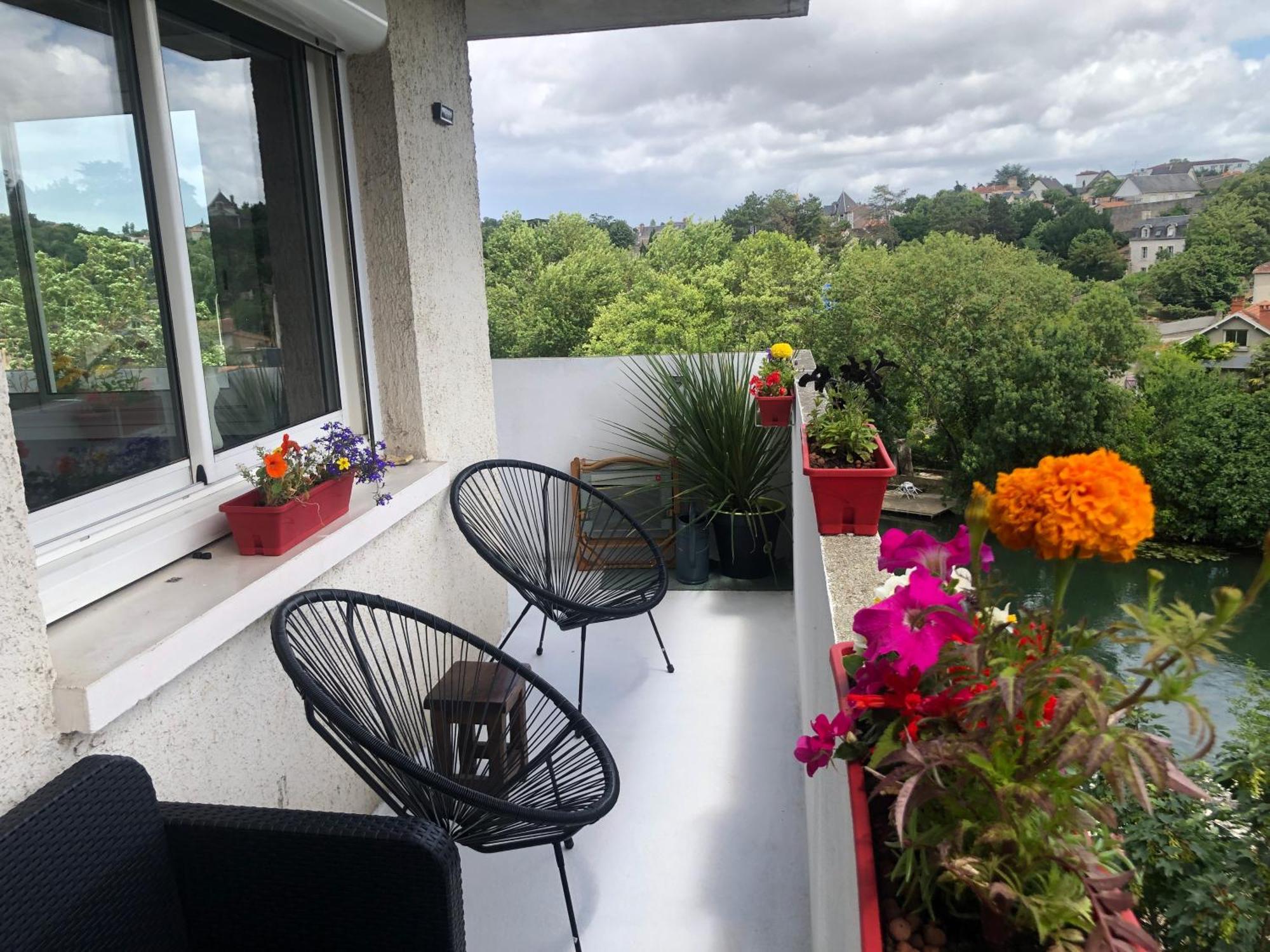 푸아티에 Chez Jean-Claude, Vue Panoramique Au Reveil 아파트 외부 사진